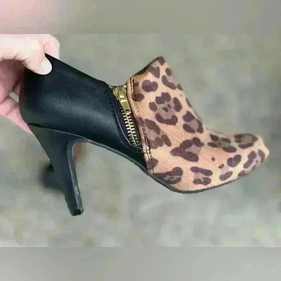 Dexflex Comfort Heels Women 6.5 Cheetah Print Zipper Closed Pumps - Picture 4 of 10